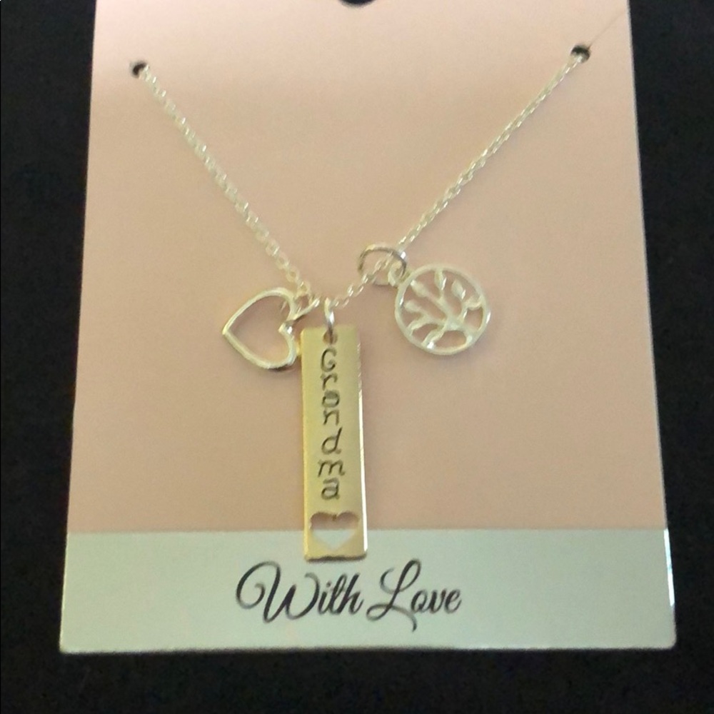 A pretty and kind lgift for a special grandma